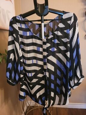 NWOT Plus Worthington Black and White Button Blouse
